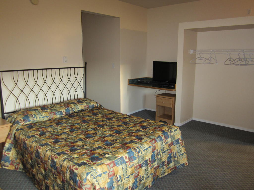 Jade Mountain Motel Chase Ruang foto