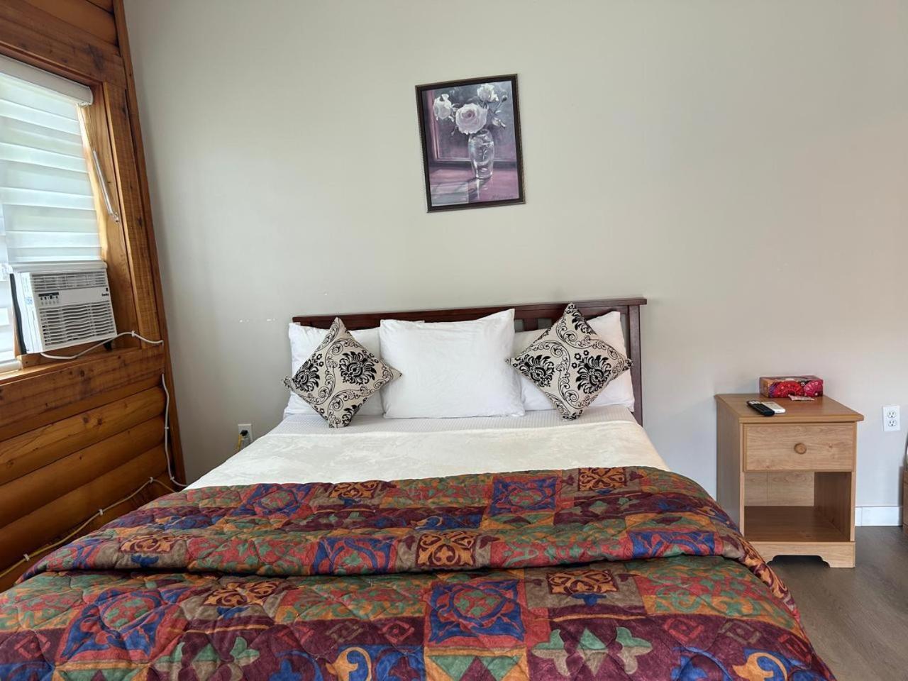 Jade Mountain Motel Chase Bagian luar foto